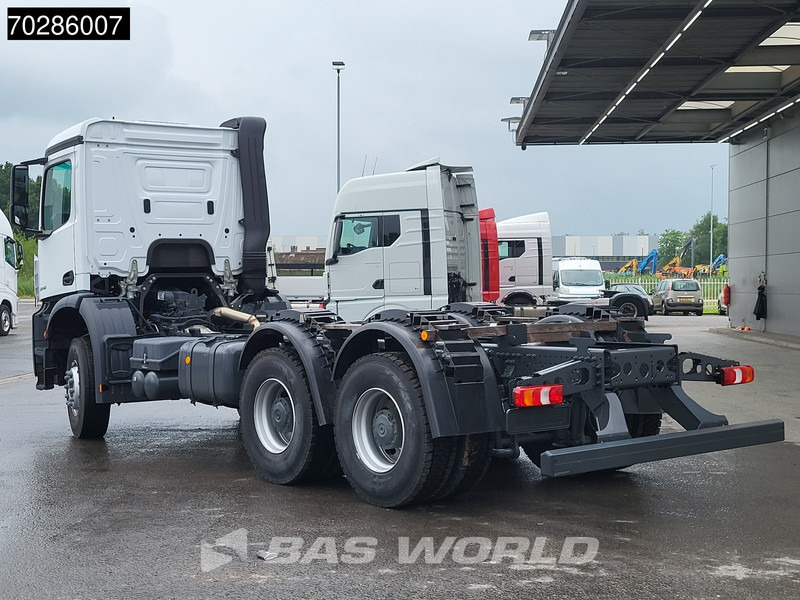 Mercedes-Benz Arocs 3342 6X4 NEW 6x4 chassis Big-Axle Automatic Steel suspension Euro 3 - Šasija kravas automašīna: foto 2 Mercedes-Benz Arocs 3342 6X4 NEW 6x4 chassis Big-Axle Automatic Steel suspension Euro 3 - Šasija kravas automašīna: foto 2