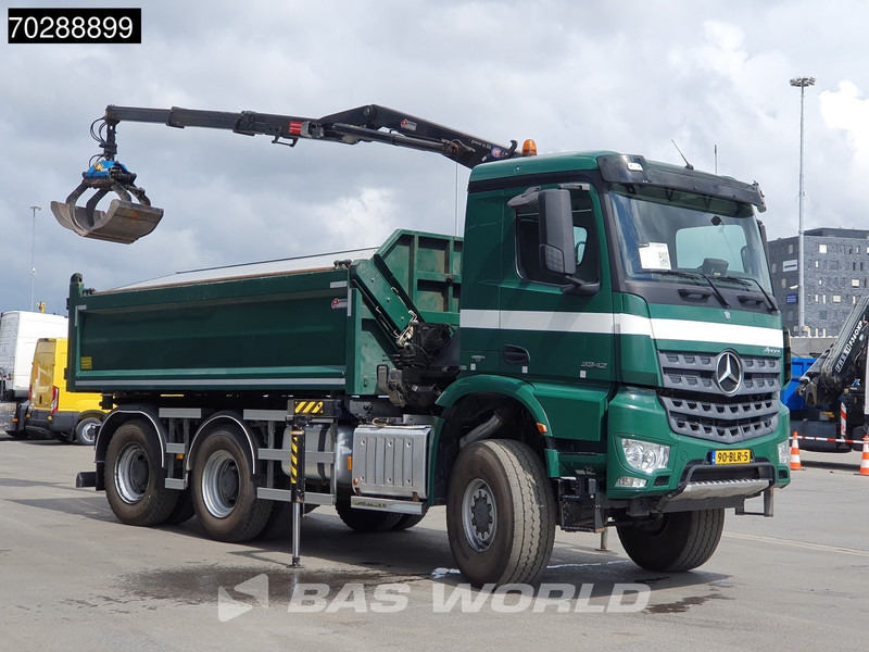 Mercedes-Benz Arocs 3342 Arocs 6X6 NL-Truck HMF 1643 Z-Crane Kran Steering Axle Big-Axle Euro 6 - Kravas automašīna pašizgāzējs, Kravas auto ar manipulatoru: foto 3 Mercedes-Benz Arocs 3342 Arocs 6X6 NL-Truck HMF 1643 Z-Crane Kran Steering Axle Big-Axle Euro 6 - Kravas automašīna pašizgāzējs, Kravas auto ar manipulatoru: foto 3