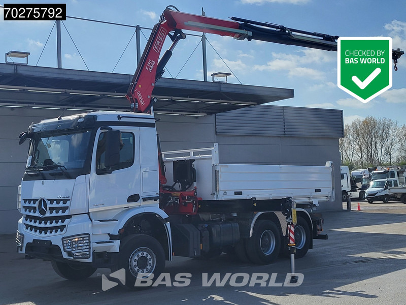 Mercedes-Benz Arocs 3348 6X4 Fasi F195A.2.24 Kran 3 sided tipper 9m3 Big-Axle Navi Euro 6 - Kravas automašīna pašizgāzējs, Kravas auto ar manipulatoru: foto 1 Mercedes-Benz Arocs 3348 6X4 Fasi F195A.2.24 Kran 3 sided tipper 9m3 Big-Axle Navi Euro 6 - Kravas automašīna pašizgāzējs, Kravas auto ar manipulatoru: foto 1