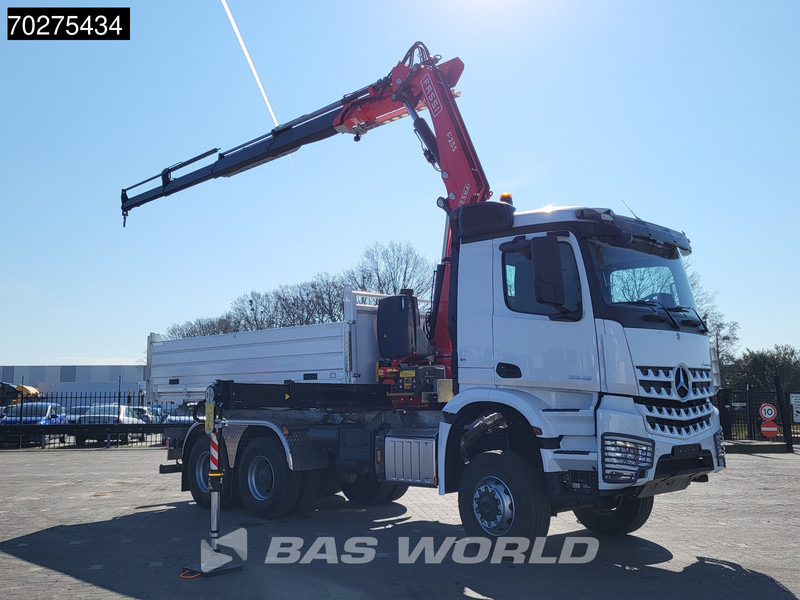 Mercedes-Benz Arocs 3348 6X6 Fassi F255A.2.24 xe-dynamic Kran Dreiseitenkipper Navi Euro 6 - Kravas automašīna pašizgāzējs, Kravas auto ar manipulatoru: foto 3 Mercedes-Benz Arocs 3348 6X6 Fassi F255A.2.24 xe-dynamic Kran Dreiseitenkipper Navi Euro 6 - Kravas automašīna pašizgāzējs, Kravas auto ar manipulatoru: foto 3