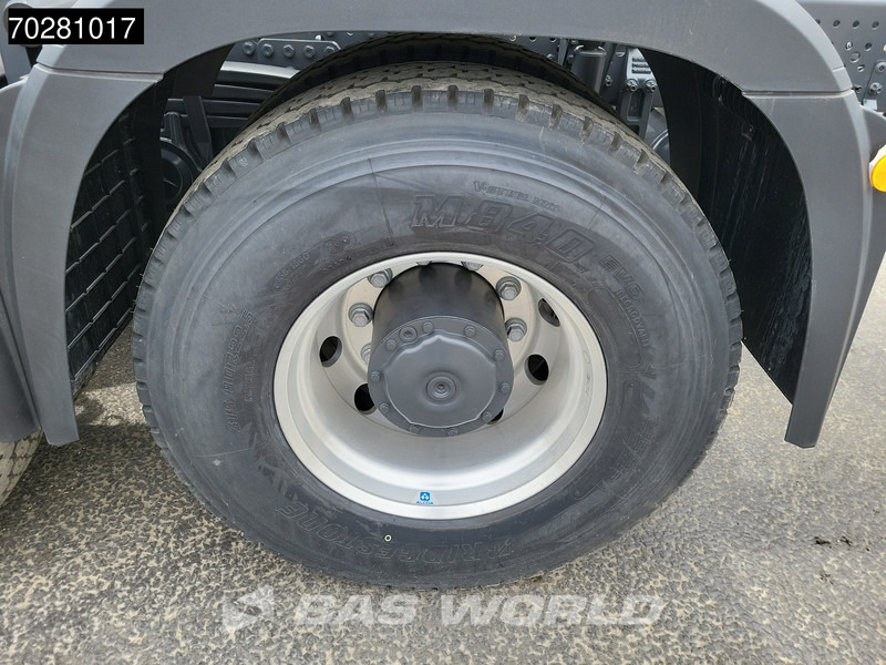 Mercedes-Benz Arocs 3743 8X4 NEW chassis Big-Axle Alcoa's Euro 6 - Šasija kravas automašīna: foto 5 Mercedes-Benz Arocs 3743 8X4 NEW chassis Big-Axle Alcoa's Euro 6 - Šasija kravas automašīna: foto 5