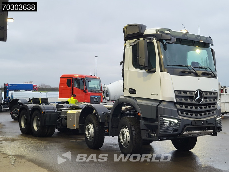 Mercedes-Benz Arocs 4140 8X4 NEW! Chassis Automatic Steelsuspension Euro 5 - Šasija kravas automašīna: foto 3 Mercedes-Benz Arocs 4140 8X4 NEW! Chassis Automatic Steelsuspension Euro 5 - Šasija kravas automašīna: foto 3