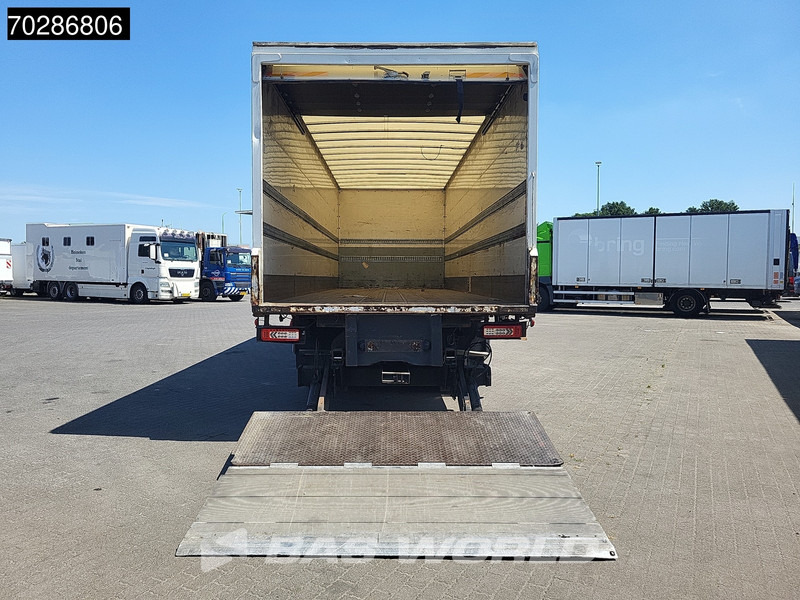 Renault T 380 T 6X2 Ladebordwand Liftachse Hartholz-Boden Euro 6 - Kravas automašīna ar slēgto virsbūvi: foto 5 Renault T 380 T 6X2 Ladebordwand Liftachse Hartholz-Boden Euro 6 - Kravas automašīna ar slēgto virsbūvi: foto 5