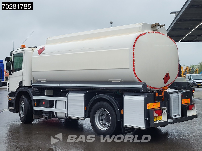 Scania P230 4X2 NL-Truck 3 compartments 16.300 Ltr ADR 3-Pedals Euro 5 - Autocisterna: foto 2 Scania P230 4X2 NL-Truck 3 compartments 16.300 Ltr ADR 3-Pedals Euro 5 - Autocisterna: foto 2