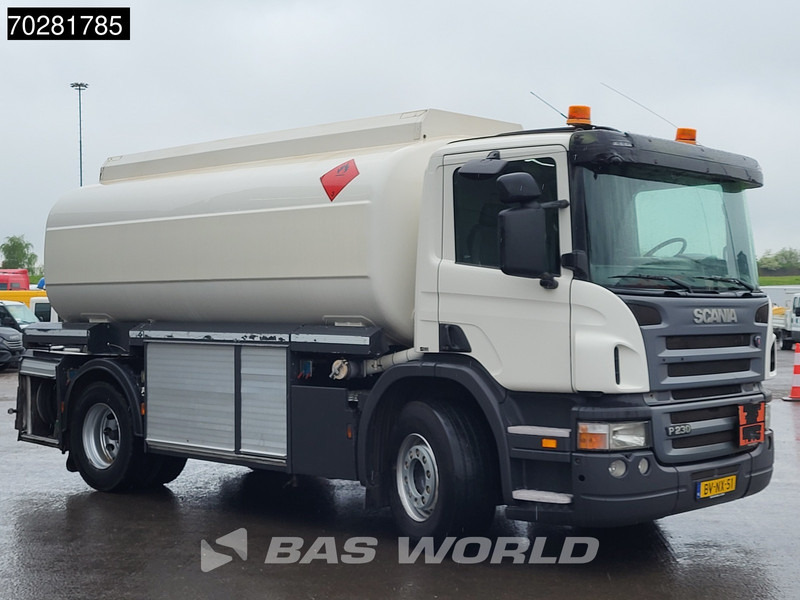 Scania P230 4X2 NL-Truck 3 compartments 16.300 Ltr ADR 3-Pedals Euro 5 - Autocisterna: foto 3 Scania P230 4X2 NL-Truck 3 compartments 16.300 Ltr ADR 3-Pedals Euro 5 - Autocisterna: foto 3