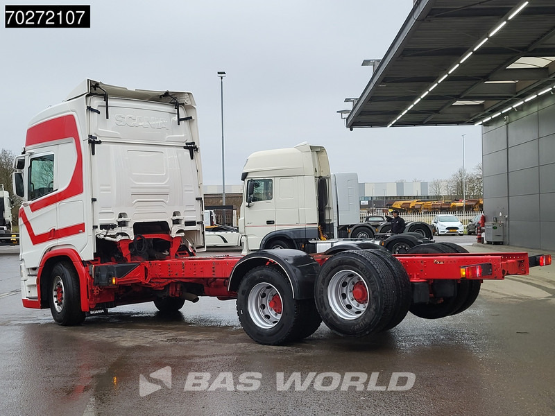 Scania R500 6X2 Chassis Retarder ACC Navi Liftachse Automatic Euro 6 - Šasija kravas automašīna: foto 2 Scania R500 6X2 Chassis Retarder ACC Navi Liftachse Automatic Euro 6 - Šasija kravas automašīna: foto 2