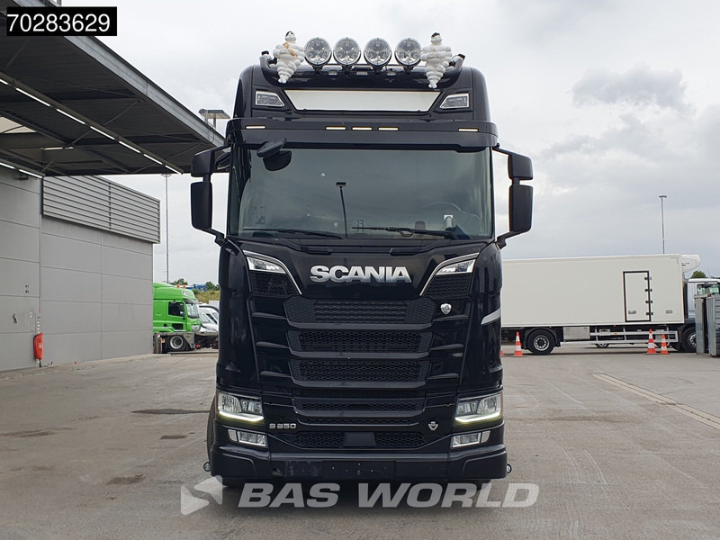 Scania S650 S 6X4 Tajfun LIV100K Kran Holztransport Retarder 3-Pedals Euro 6 līzingu Scania S650 S 6X4 Tajfun LIV100K Kran Holztransport Retarder 3-Pedals Euro 6: foto 8