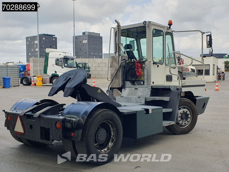 Terberg YT 222 4X2 NL-Truck Big-Axle - Termināļa traktors: foto 5 Terberg YT 222 4X2 NL-Truck Big-Axle - Termināļa traktors: foto 5