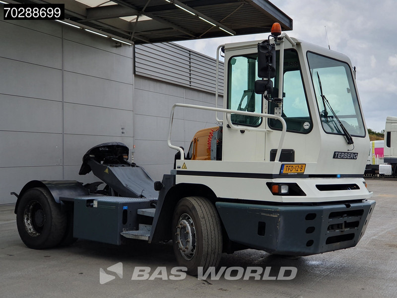 Terberg YT 222 4X2 NL-Truck Big-Axle - Termināļa traktors: foto 3 Terberg YT 222 4X2 NL-Truck Big-Axle - Termināļa traktors: foto 3
