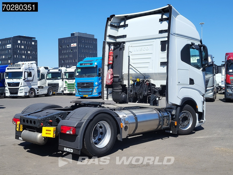 Iveco S-Way 460 4X2 LNG Retarder 2x Tanks Standklima LED Navi - Vilcējs: foto 5 Iveco S-Way 460 4X2 LNG Retarder 2x Tanks Standklima LED Navi - Vilcējs: foto 5