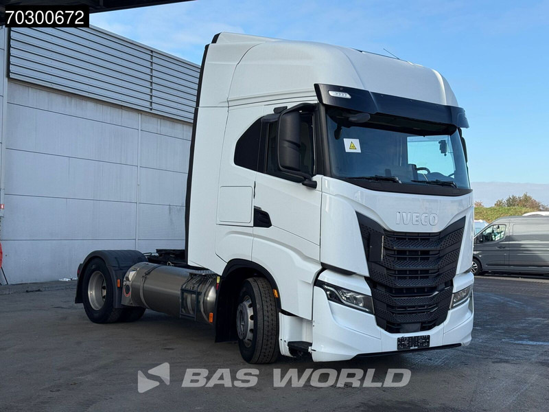 Iveco S-Way 460 4X2 LNG! Retarder 2xTanks ACC LED Euro 6 - Vilcējs: foto 5 Iveco S-Way 460 4X2 LNG! Retarder 2xTanks ACC LED Euro 6 - Vilcējs: foto 5