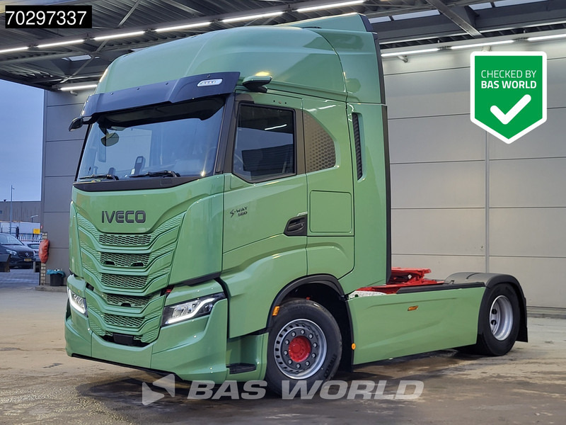 Iveco S-Way 580 4X2 NEW! LED Standklima ACC Navi Euro 6 - Vilcējs: foto 1 Iveco S-Way 580 4X2 NEW! LED Standklima ACC Navi Euro 6 - Vilcējs: foto 1