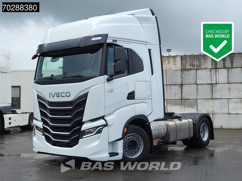 Jaunā Vilcējs Iveco S-way 580 4X2 NEW! 2x Tanks Navi ACC Standklima: foto 1