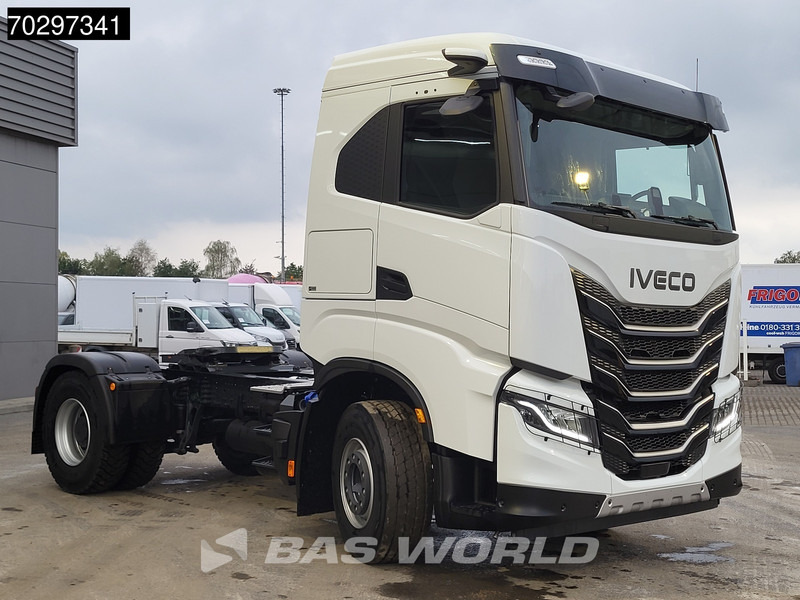 Iveco X-Way 500 4X2 NEW! Retarder Big-Axle Standklima MirrorCam Navi LED ACC Euro 6 - Vilcējs: foto 3 Iveco X-Way 500 4X2 NEW! Retarder Big-Axle Standklima MirrorCam Navi LED ACC Euro 6 - Vilcējs: foto 3
