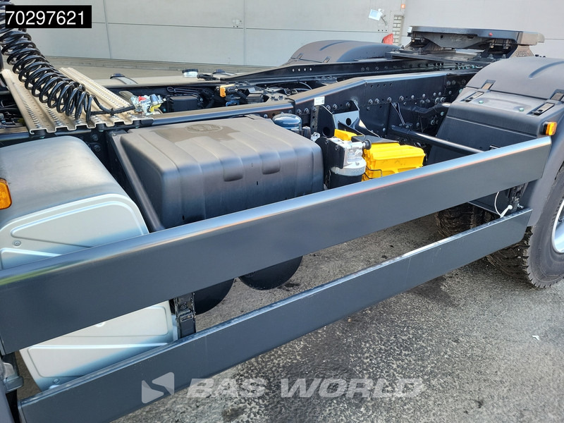 Jaunā Vilcējs MAN TGS 33.440 6X4 NEW! Manual TN Euro2 Full-Steel Big-Axle Drumbrakes: foto 12