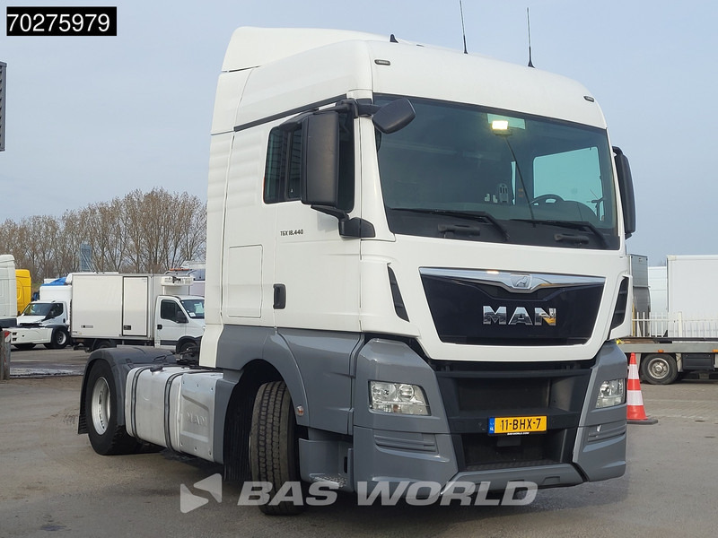 MAN TGX 18.440 TGX 4X2 NL-Truck XLX 2x Tanks - Vilcējs: foto 3 MAN TGX 18.440 TGX 4X2 NL-Truck XLX 2x Tanks - Vilcējs: foto 3