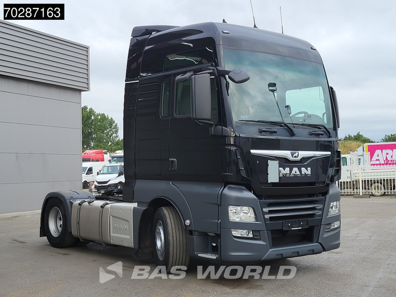 MAN TGX 18.470 4X2 XXL Retarder 2x Tanks Standklima ACC Navi Euro 6 - Vilcējs: foto 3 MAN TGX 18.470 4X2 XXL Retarder 2x Tanks Standklima ACC Navi Euro 6 - Vilcējs: foto 3