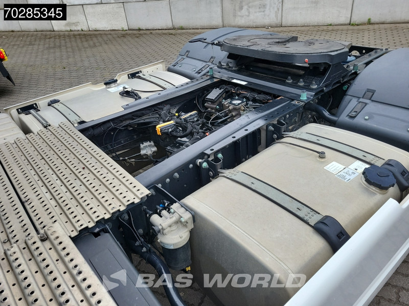 Vilcējs MAN TGX 18.480 4X2 Retarder Standklima 2xTanks LED Euro 6: foto 15