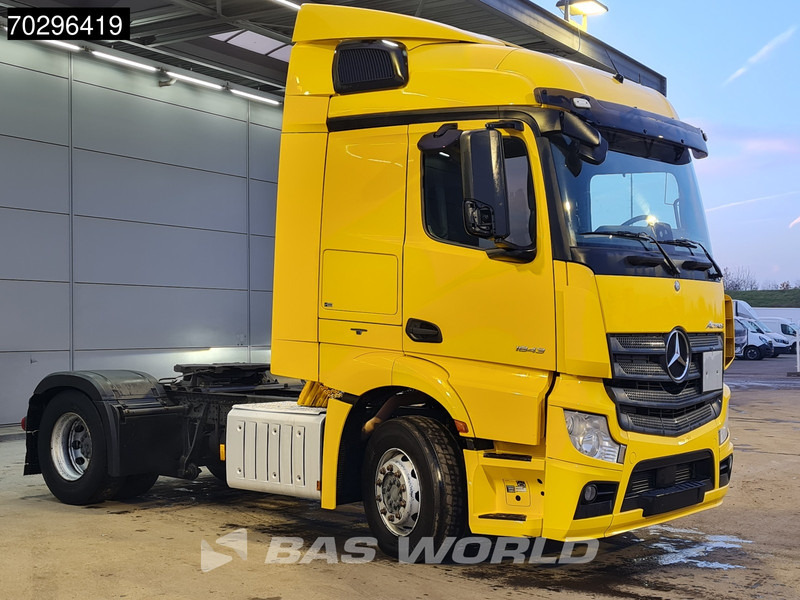 Mercedes-Benz Actros 1843 4X2 StreamSpace - Vilcējs: foto 3 Mercedes-Benz Actros 1843 4X2 StreamSpace - Vilcējs: foto 3