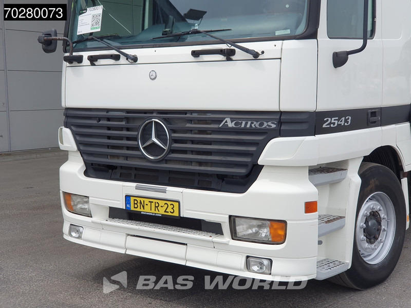 Vilcējs Mercedes-Benz Actros 2543 Actros 6X2 NL-Truck Liftachse 3-Pedals Kran PM 40 SP 2010 Euro 3: foto 14
