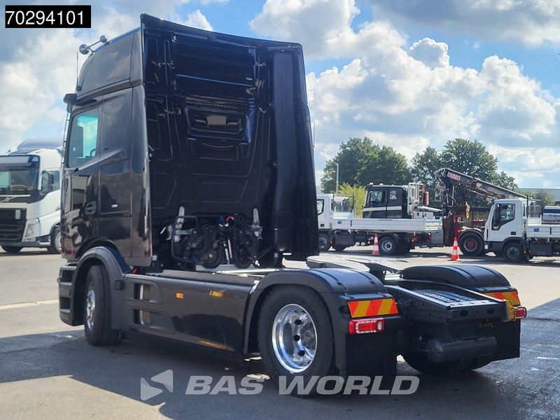 Mercedes-Benz Actros L 1863 4X2 NEW! Retarder Full-Air Leder Standklima 2x Tanks MirrorCam Navi PPC Alcoa's LED Euro 6 - Vilcējs: foto 2 Mercedes-Benz Actros L 1863 4X2 NEW! Retarder Full-Air Leder Standklima 2x Tanks MirrorCam Navi PPC Alcoa's LED Euro 6 - Vilcējs: foto 2