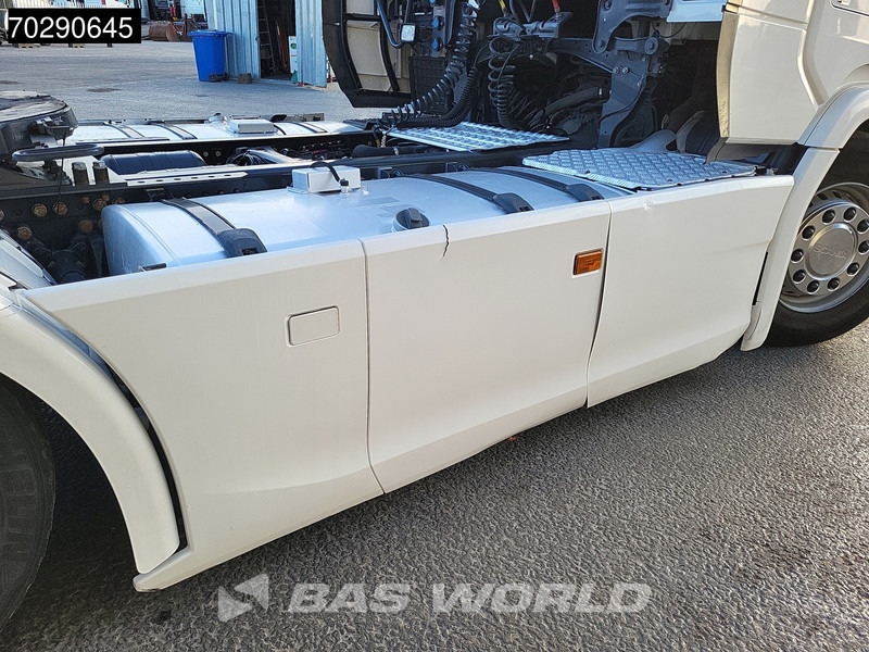 Vilcējs Scania R450 4X2 Mega Retarder 2x Tanks LED Standklima Euro 6: foto 18