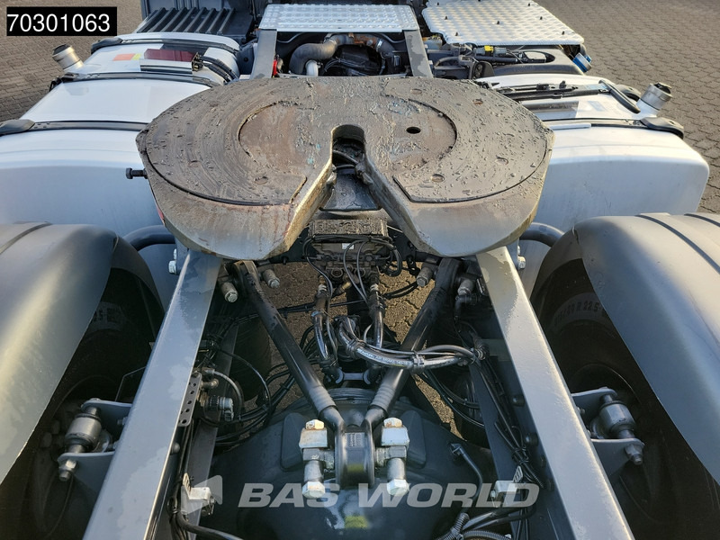 Vilcējs Scania R520 4X2 3-Pedals Retarder PTO 2x Tanks Full-Air Alcoa: foto 6