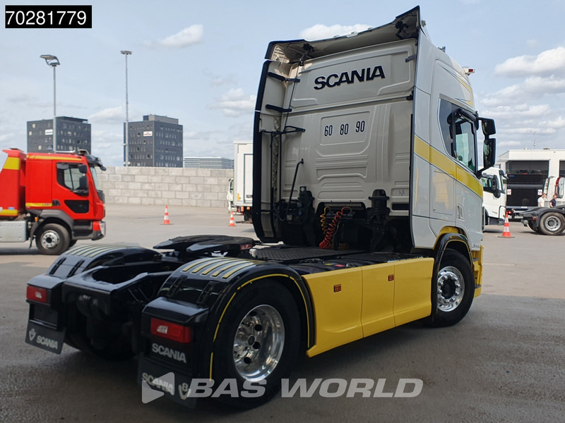 Scania R520 4X2 Full-Air Retarder 2x Tanks Standklima Leather Alcoa's - Vilcējs: foto 5 Scania R520 4X2 Full-Air Retarder 2x Tanks Standklima Leather Alcoa's - Vilcējs: foto 5
