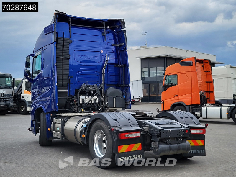 Volvo FH 460 4X2 LNG! Full-Air Alcoa's LED Euro 6 - Vilcējs: foto 2 Volvo FH 460 4X2 LNG! Full-Air Alcoa's LED Euro 6 - Vilcējs: foto 2