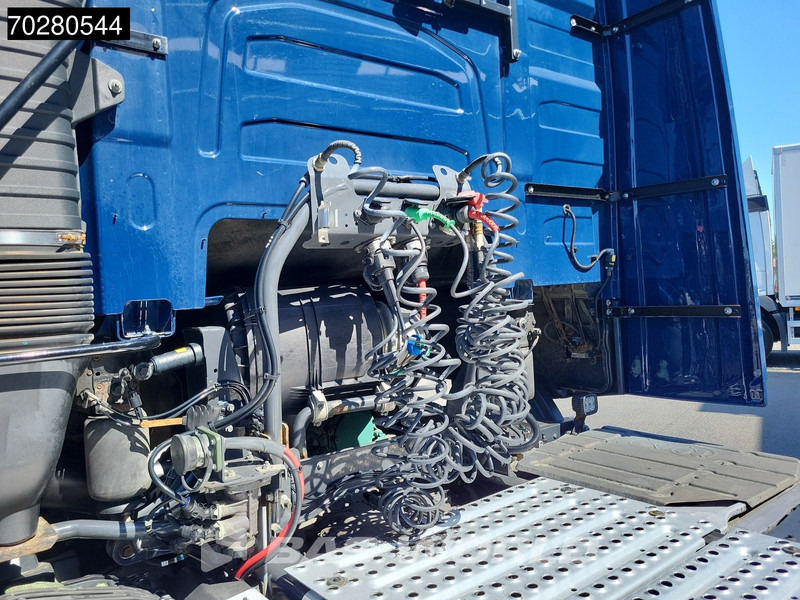 Volvo FH 460 FH 4X2 Low Mileage! VEB+ 2x Tanks - Vilcējs: foto 5 Volvo FH 460 FH 4X2 Low Mileage! VEB+ 2x Tanks - Vilcējs: foto 5