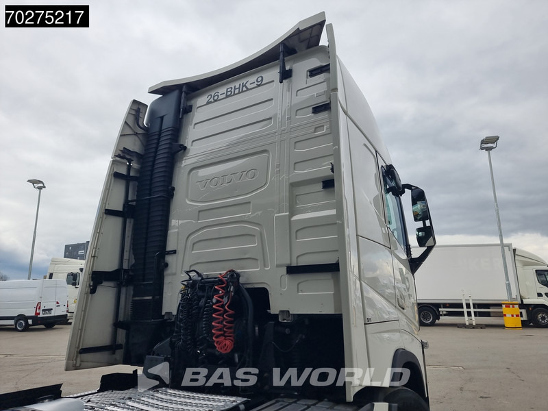 Volvo FH 460 FH 4X2 XL I-park cool 2X Tanks - Vilcējs: foto 3 Volvo FH 460 FH 4X2 XL I-park cool 2X Tanks - Vilcējs: foto 3