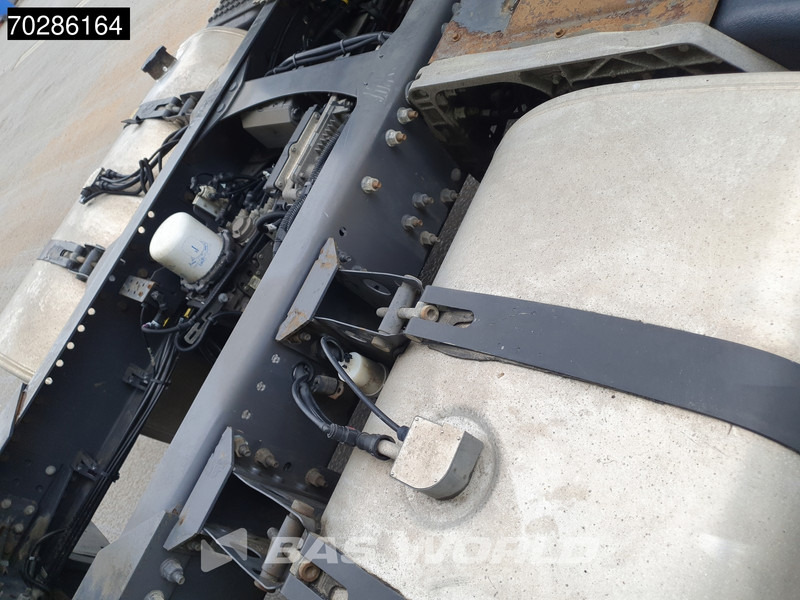 Vilcējs Volvo FH 500 4X2 2x Tanks VEB+ Standklima Euro 6: foto 9