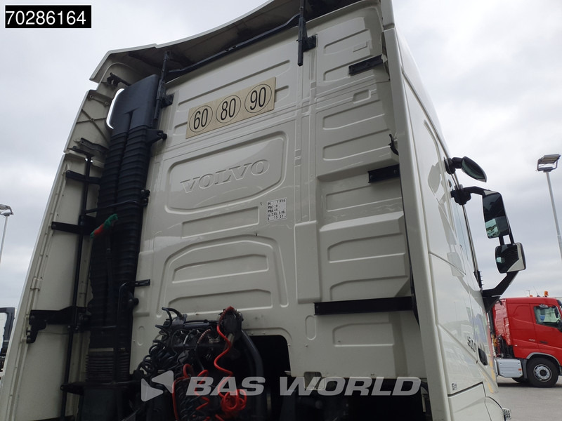 Vilcējs Volvo FH 500 4X2 2x Tanks VEB+ Standklima Euro 6: foto 5
