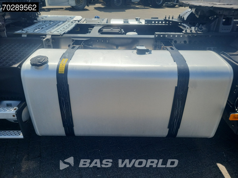 Vilcējs Volvo FH 500 4X2 2xTanks I-ParkCool Navi ACC Euro 6: foto 9 Vilcējs Volvo FH 500 4X2 2xTanks I-ParkCool Navi ACC Euro 6: foto 9