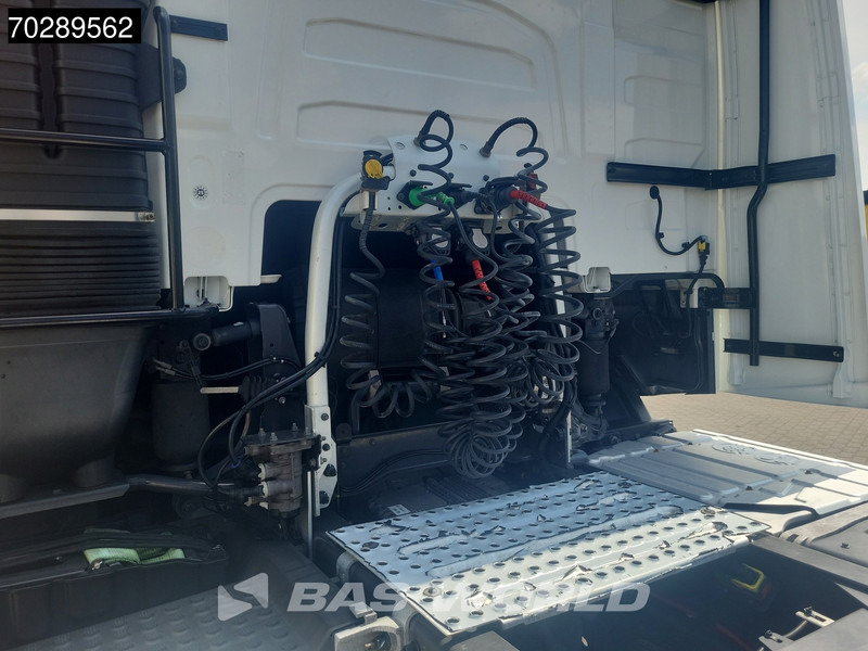 Vilcējs Volvo FH 500 4X2 2xTanks I-ParkCool Navi ACC Euro 6: foto 6 Vilcējs Volvo FH 500 4X2 2xTanks I-ParkCool Navi ACC Euro 6: foto 6