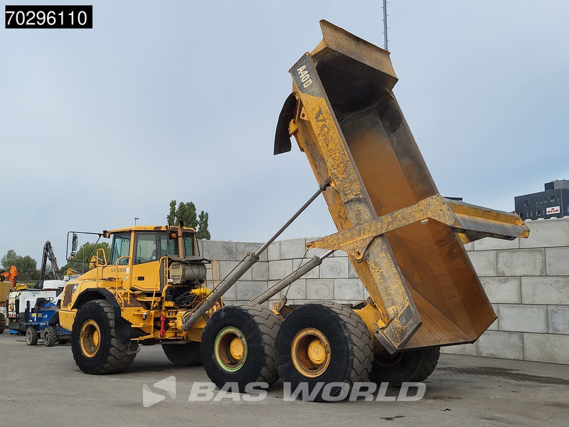 Volvo A40 D - Artikulētias pašizgāzējs: foto 2 Volvo A40 D - Artikulētias pašizgāzējs: foto 2