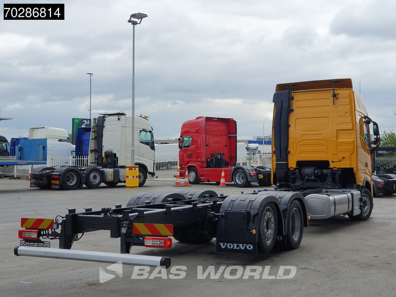 Volvo FH 460 6X2 NEW chassis! Full air Suspension Lift-Axle Navi ACC LED Euro 6 - Šasija kravas automašīna: foto 5 Volvo FH 460 6X2 NEW chassis! Full air Suspension Lift-Axle Navi ACC LED Euro 6 - Šasija kravas automašīna: foto 5