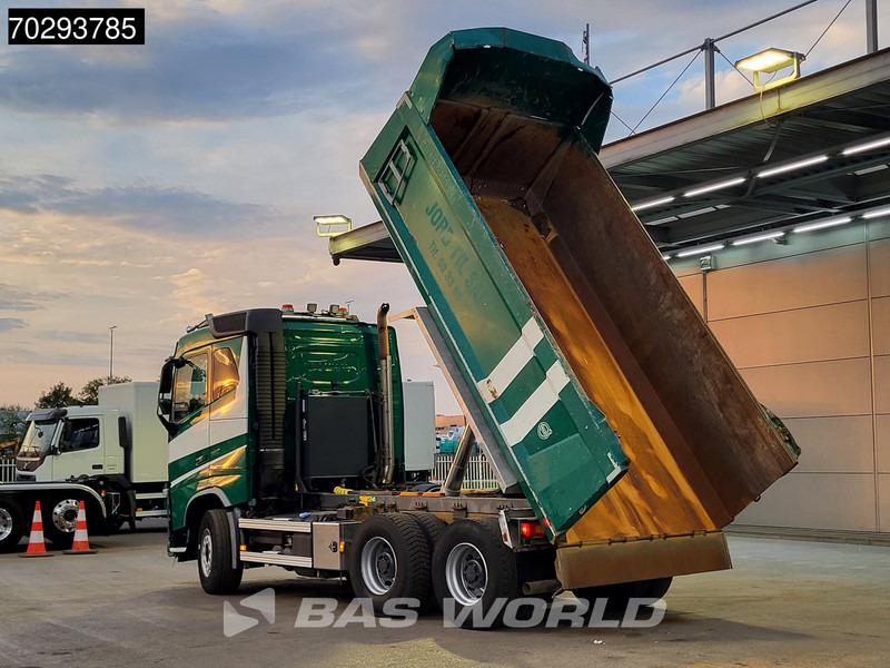 Volvo FH16 650 FH16 6X4 12m3 tipper Automatic Retarder Big-Axle Xenon Euro 6 - Kravas automašīna pašizgāzējs: foto 2 Volvo FH16 650 FH16 6X4 12m3 tipper Automatic Retarder Big-Axle Xenon Euro 6 - Kravas automašīna pašizgāzējs: foto 2