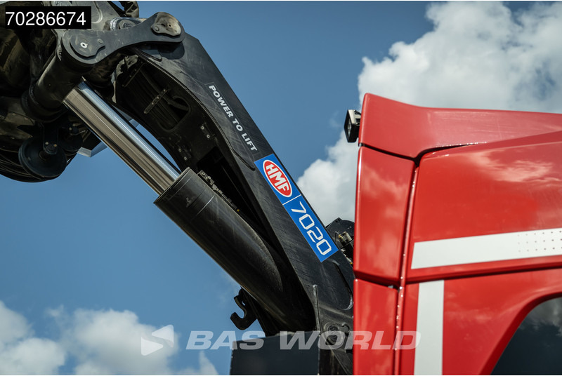Volvo FH16 650 FH16 8X2 HMF 7020K-RCS Crane + Fly-Jib Lift+Steering-Axle Navi LED ACC Euro 6 - Bortu kravas automašīna/ Platforma, Kravas auto ar manipulatoru: foto 3 Volvo FH16 650 FH16 8X2 HMF 7020K-RCS Crane + Fly-Jib Lift+Steering-Axle Navi LED ACC Euro 6 - Bortu kravas automašīna/ Platforma, Kravas auto ar manipulatoru: foto 3