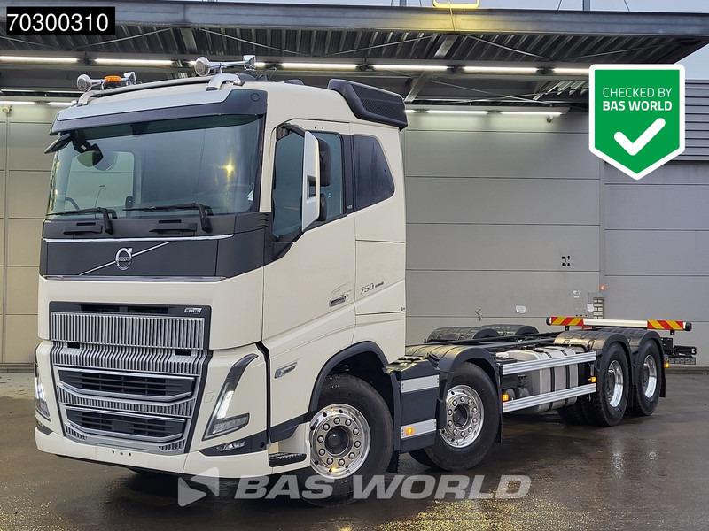 Volvo FH16 750 FH 8X4 NEW 8x4 chassis! Air suspension Big-Axle Automatic VEB+ Euro 6 - Šasija kravas automašīna: foto 1 Volvo FH16 750 FH 8X4 NEW 8x4 chassis! Air suspension Big-Axle Automatic VEB+ Euro 6 - Šasija kravas automašīna: foto 1