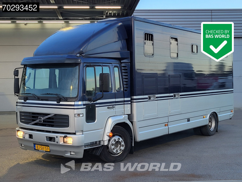 Volvo FL6 180 FL 4X2 NL-Horsetruck 4 Horses Pferdentransport Manual Euro 2 - Kravas automašīna dzīvnieku pārvadāšanai: foto 1 Volvo FL6 180 FL 4X2 NL-Horsetruck 4 Horses Pferdentransport Manual Euro 2 - Kravas automašīna dzīvnieku pārvadāšanai: foto 1