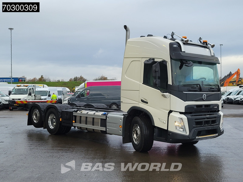 Volvo FMX 540 FMX 6X2 NEW chassis! Lift+steering Axle Engine PTO Full air suspension - Šasija kravas automašīna: foto 3 Volvo FMX 540 FMX 6X2 NEW chassis! Lift+steering Axle Engine PTO Full air suspension - Šasija kravas automašīna: foto 3