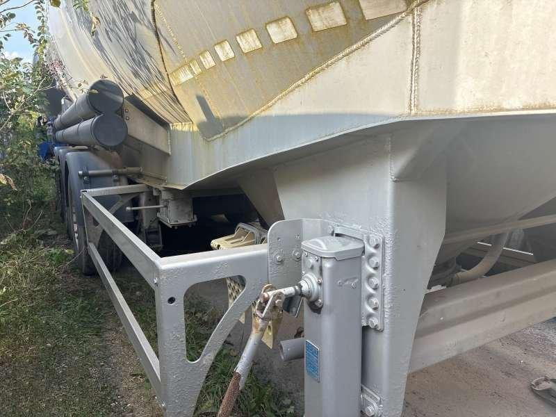 Ardor 3 ESSIEUX - Puspiekabe cisterna: foto 5 Ardor 3 ESSIEUX - Puspiekabe cisterna: foto 5