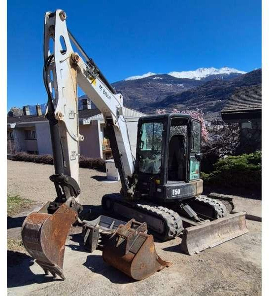 Bobcat E50 - Mini-ekskavators: foto 1 Bobcat E50 - Mini-ekskavators: foto 1