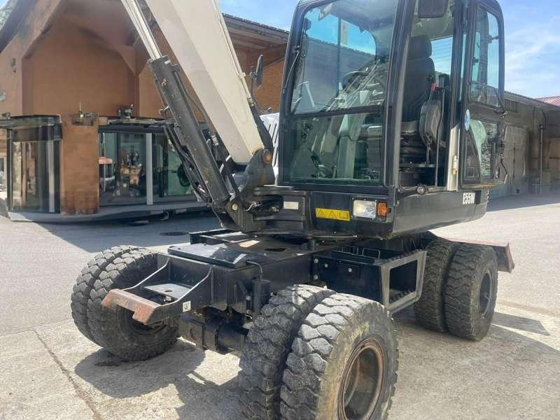 Bobcat E55W - Riteņu ekskavators: foto 4 Bobcat E55W - Riteņu ekskavators: foto 4