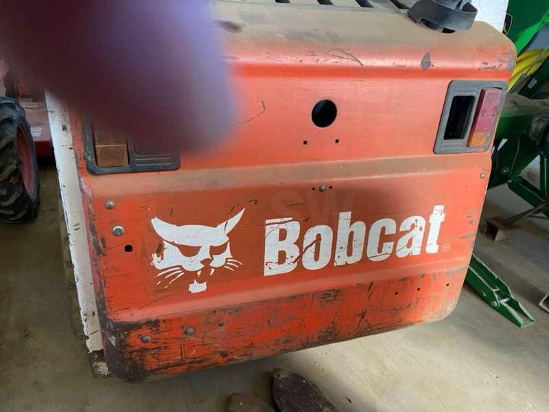 Bobcat T140 - Kāpurķēžu kompaktiekrāvējs: foto 3 Bobcat T140 - Kāpurķēžu kompaktiekrāvējs: foto 3