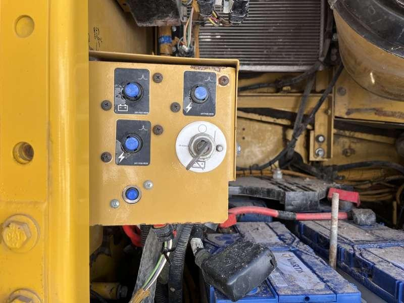 Caterpillar 330D L + BRAS DE DEMOLITION līzingu Caterpillar 330D L + BRAS DE DEMOLITION: foto 38