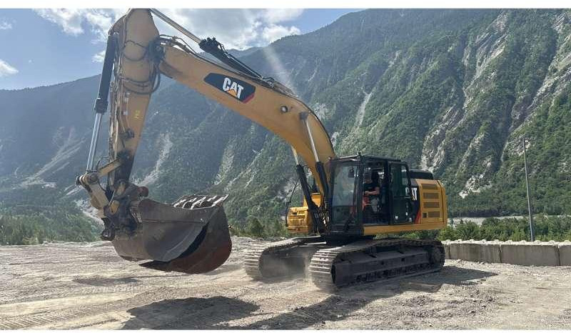 Caterpillar 330F LN - Kāpurķēžu ekskavators: foto 2 Caterpillar 330F LN - Kāpurķēžu ekskavators: foto 2