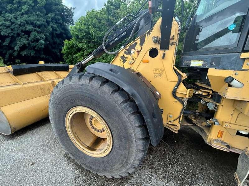 Riteņu iekrāvējs Caterpillar 924G: foto 46