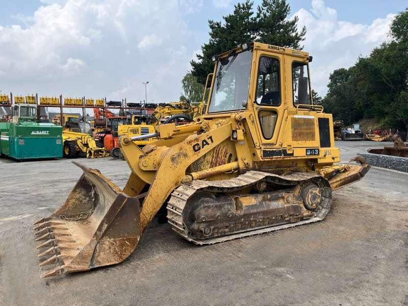 Caterpillar 943 - Kāpurķēžu iekrāvējs: foto 3 Caterpillar 943 - Kāpurķēžu iekrāvējs: foto 3